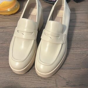 Ivory dolce vita shoes with heels super comfy size 8.5